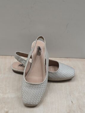 🌻Cliffs by WHITE MOUNTAIN Cream Woven Slingback Flats